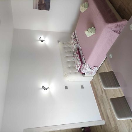Villa Bianca Bb E Apartments Àrbatax Buitenkant foto