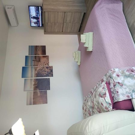 Villa Bianca Bb E Apartments Àrbatax Buitenkant foto