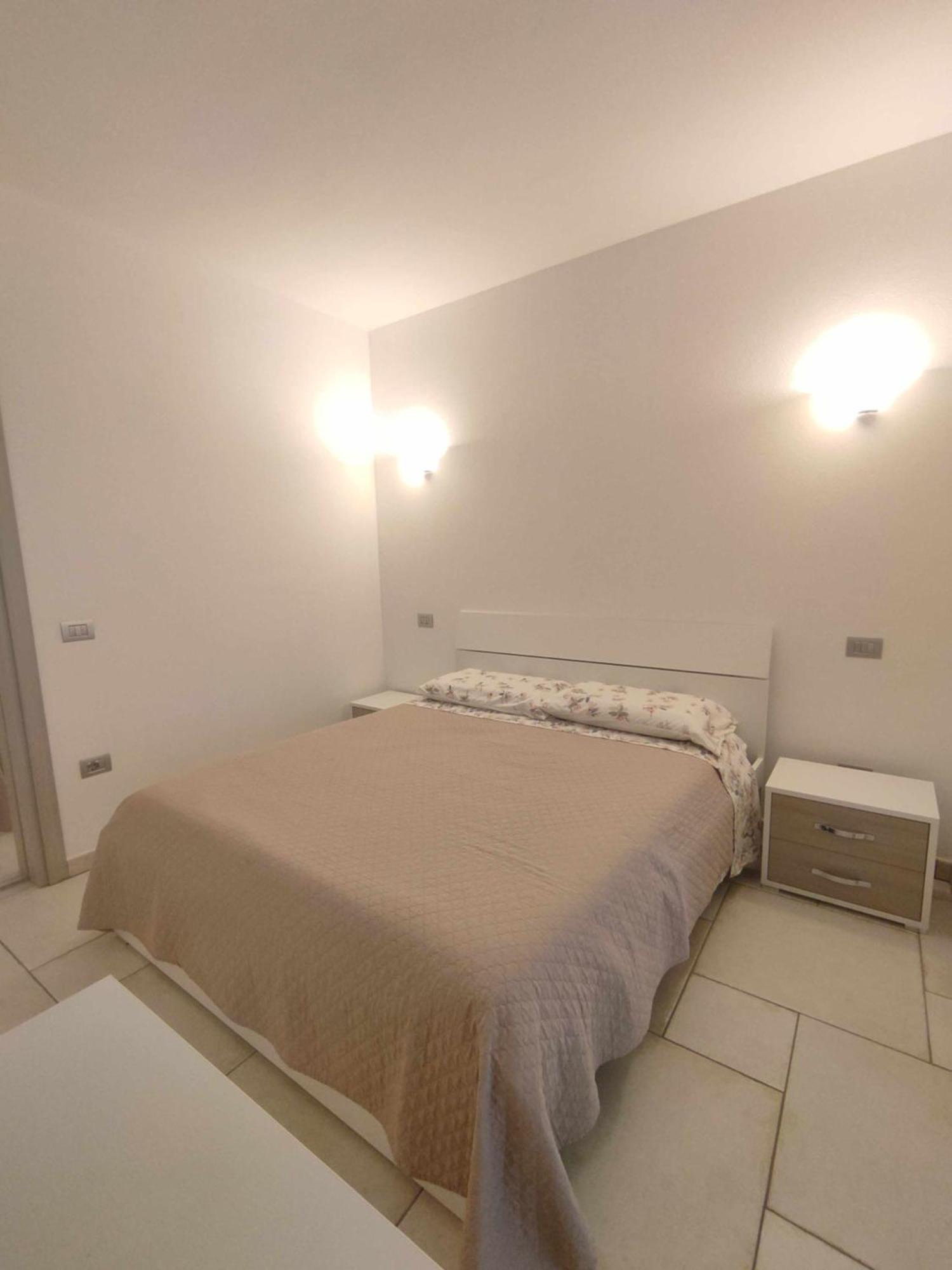 Villa Bianca Bb E Apartments Àrbatax Buitenkant foto