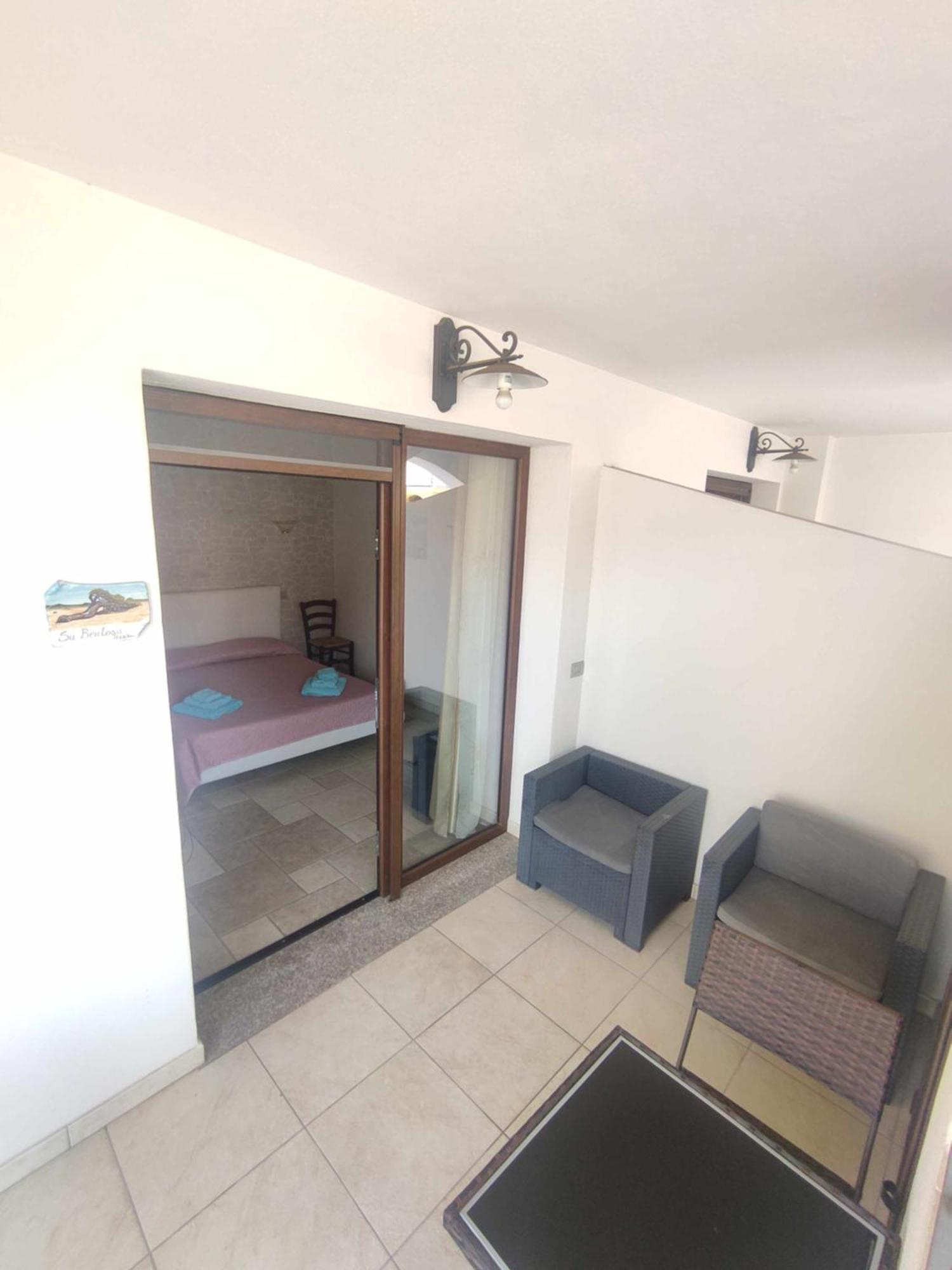 Villa Bianca Bb E Apartments Àrbatax Buitenkant foto