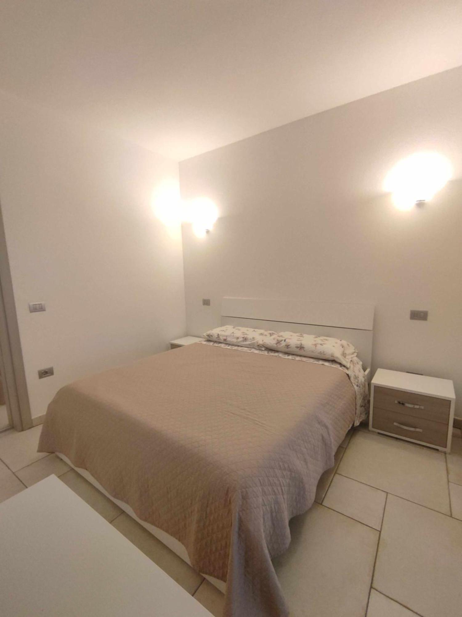 Villa Bianca Bb E Apartments Àrbatax Buitenkant foto