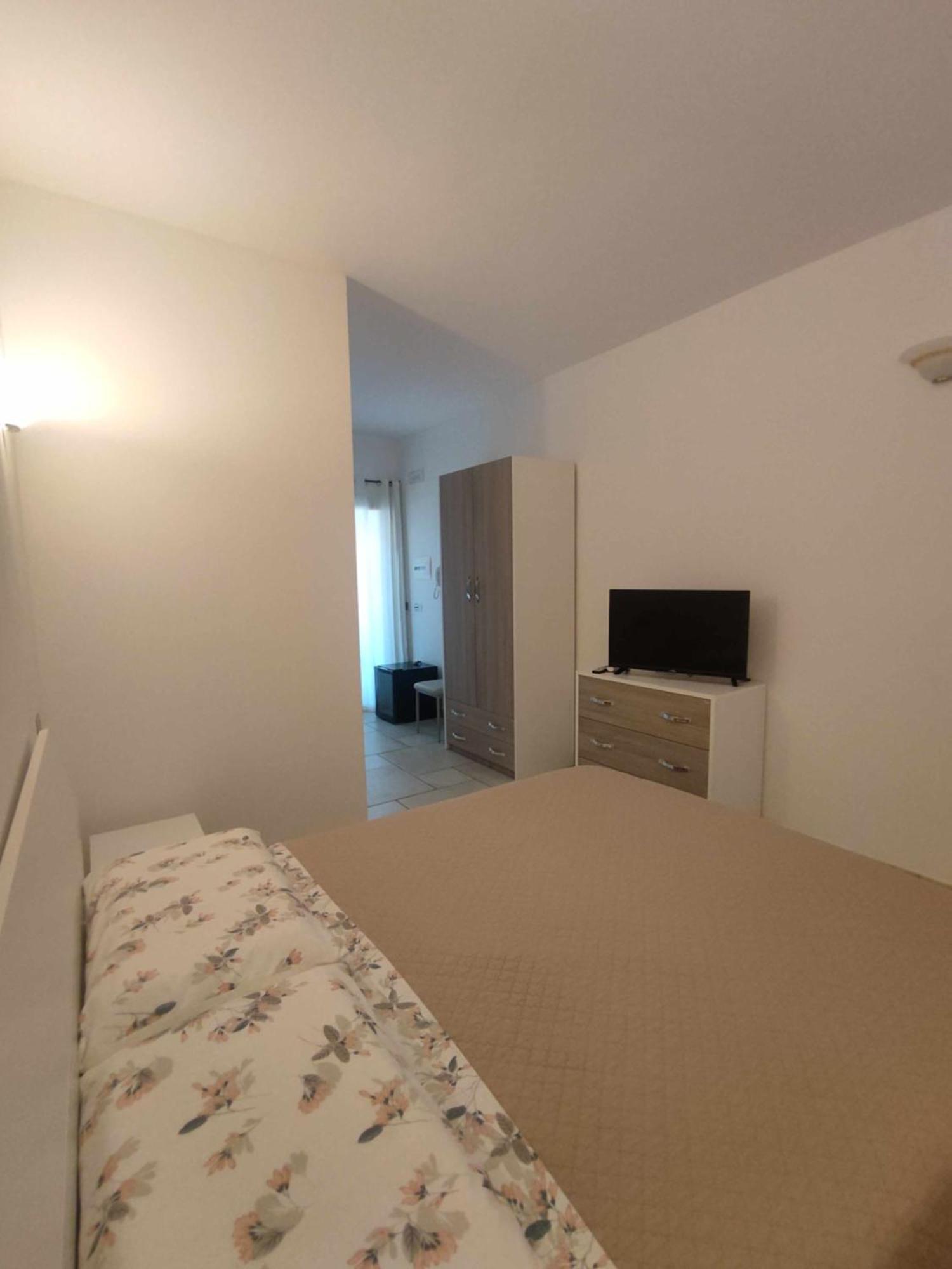 Villa Bianca Bb E Apartments Àrbatax Buitenkant foto