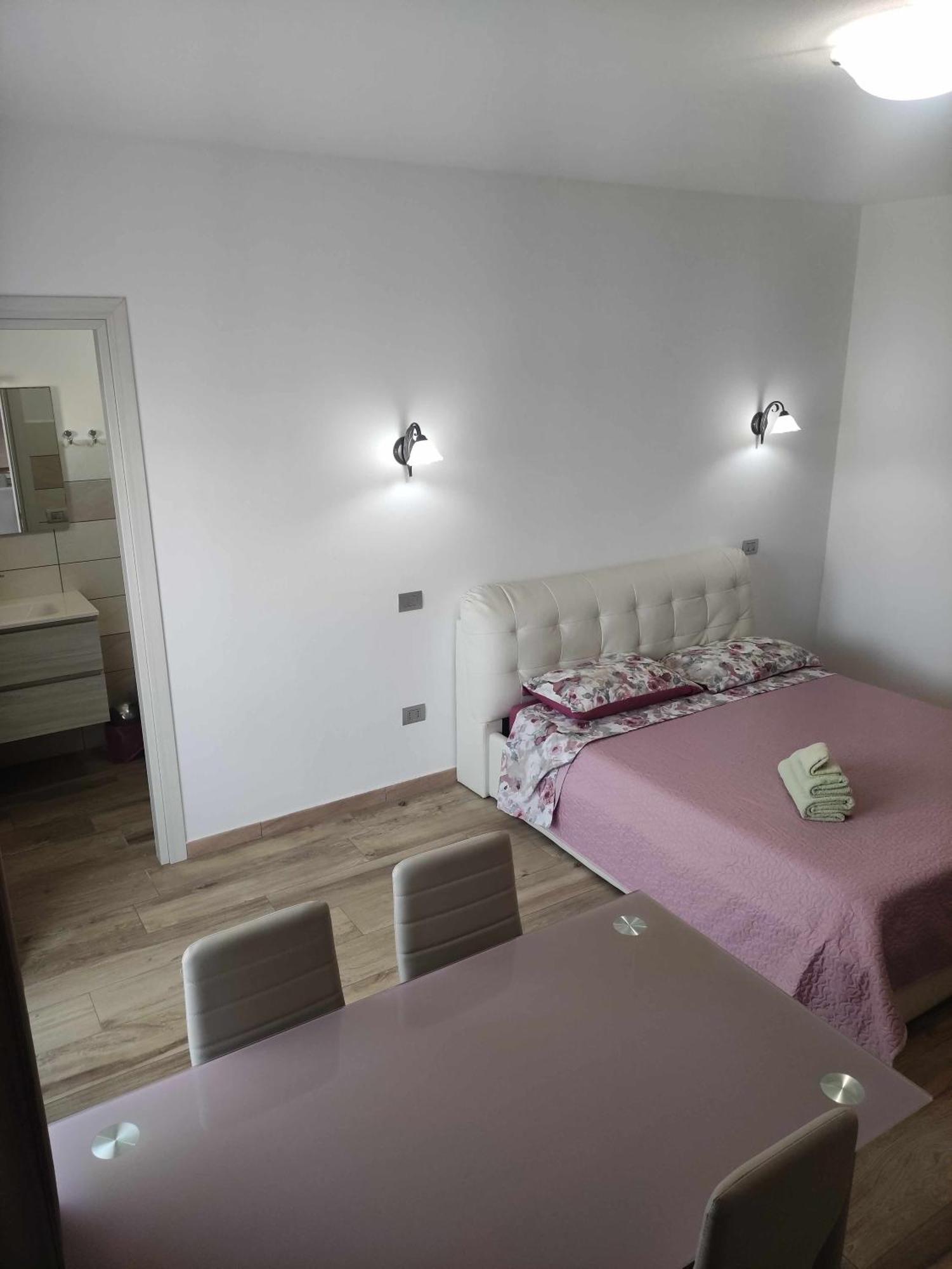 Villa Bianca Bb E Apartments Àrbatax Buitenkant foto