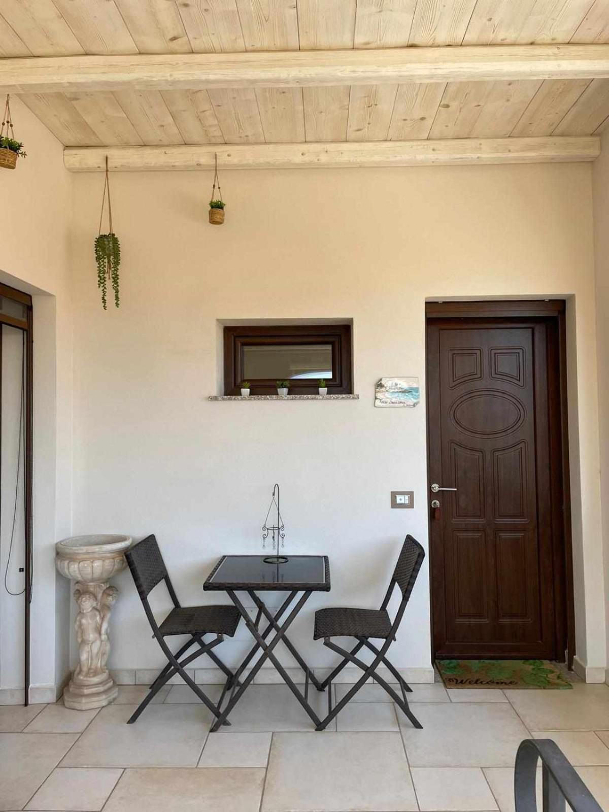 Villa Bianca Bb E Apartments Àrbatax Buitenkant foto