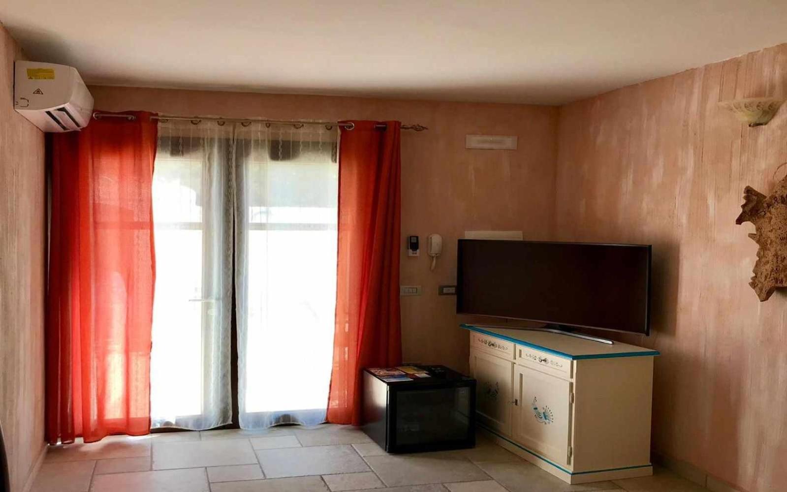 Villa Bianca Bb E Apartments Àrbatax Buitenkant foto
