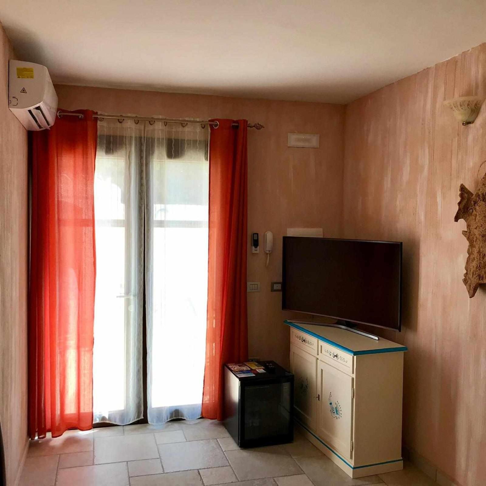 Villa Bianca Bb E Apartments Àrbatax Buitenkant foto