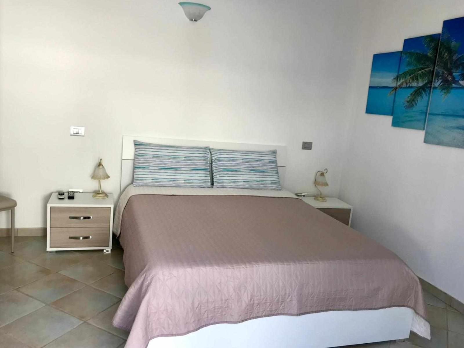 Villa Bianca Bb E Apartments Àrbatax Buitenkant foto