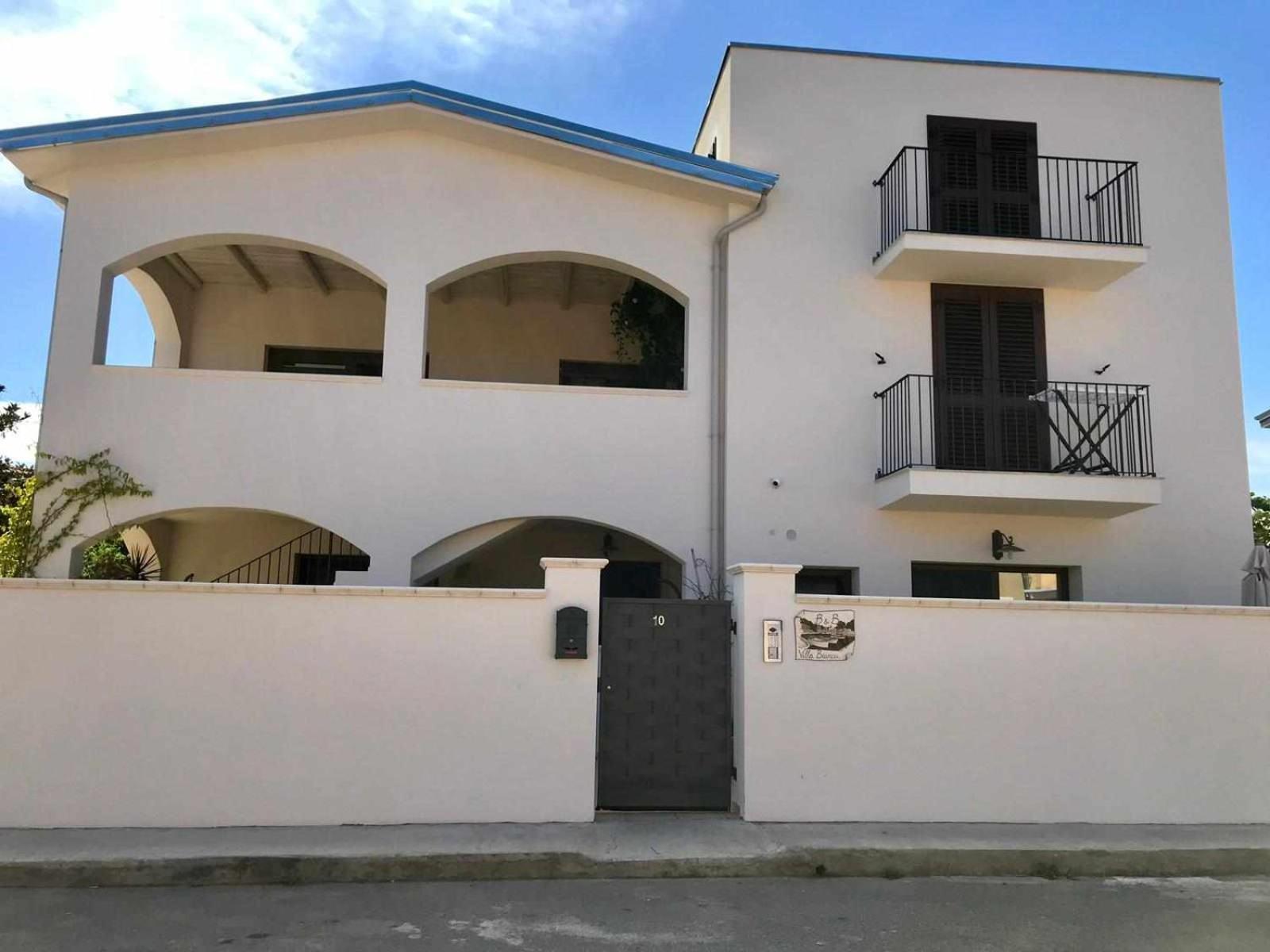 Villa Bianca Bb E Apartments Àrbatax Buitenkant foto