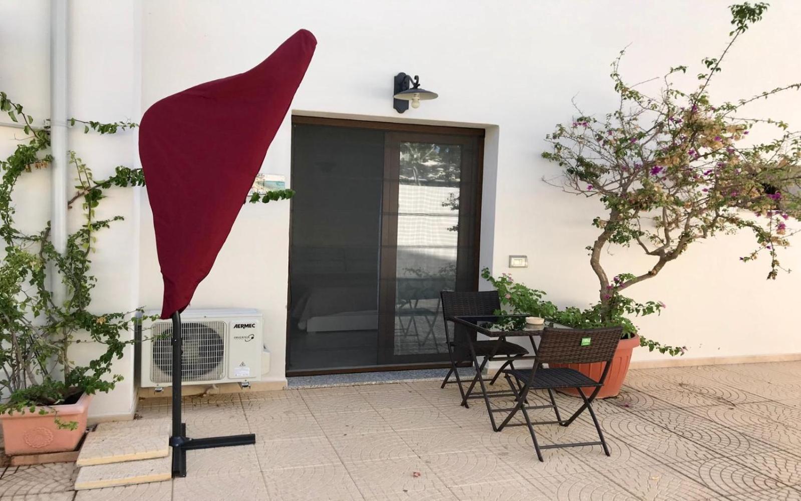 Villa Bianca Bb E Apartments Àrbatax Buitenkant foto